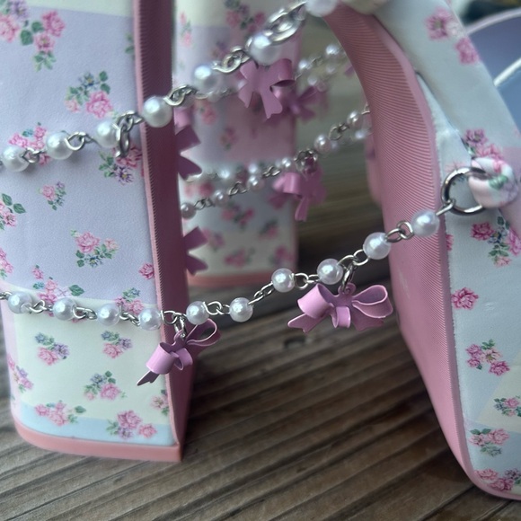 sugar thrillz floral coquette bow and pearl charm platform heels size 9 - Picture 5 of 5